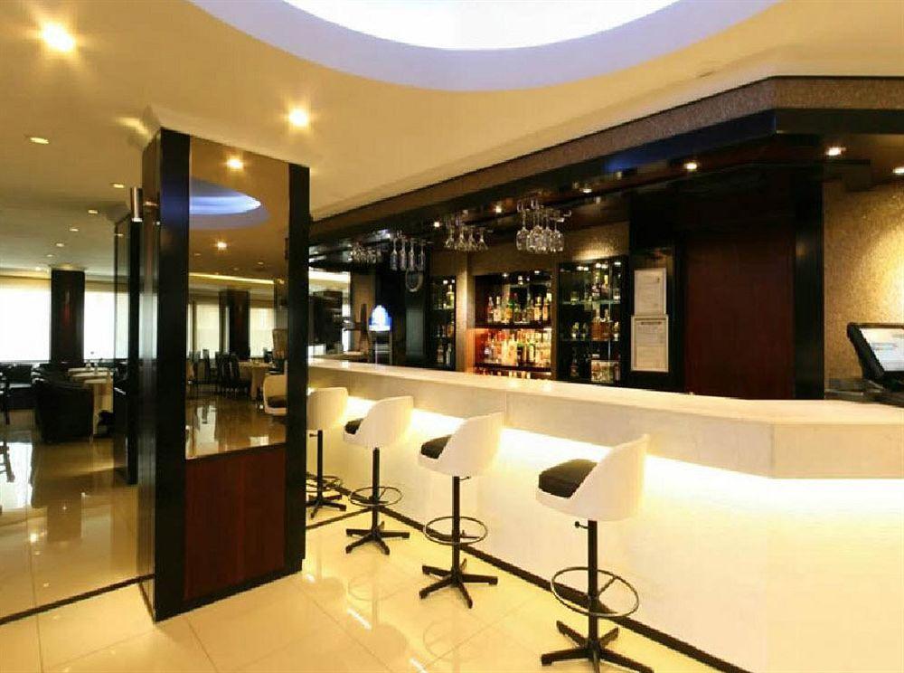 Aksan Hotel 이즈미르 외부 사진