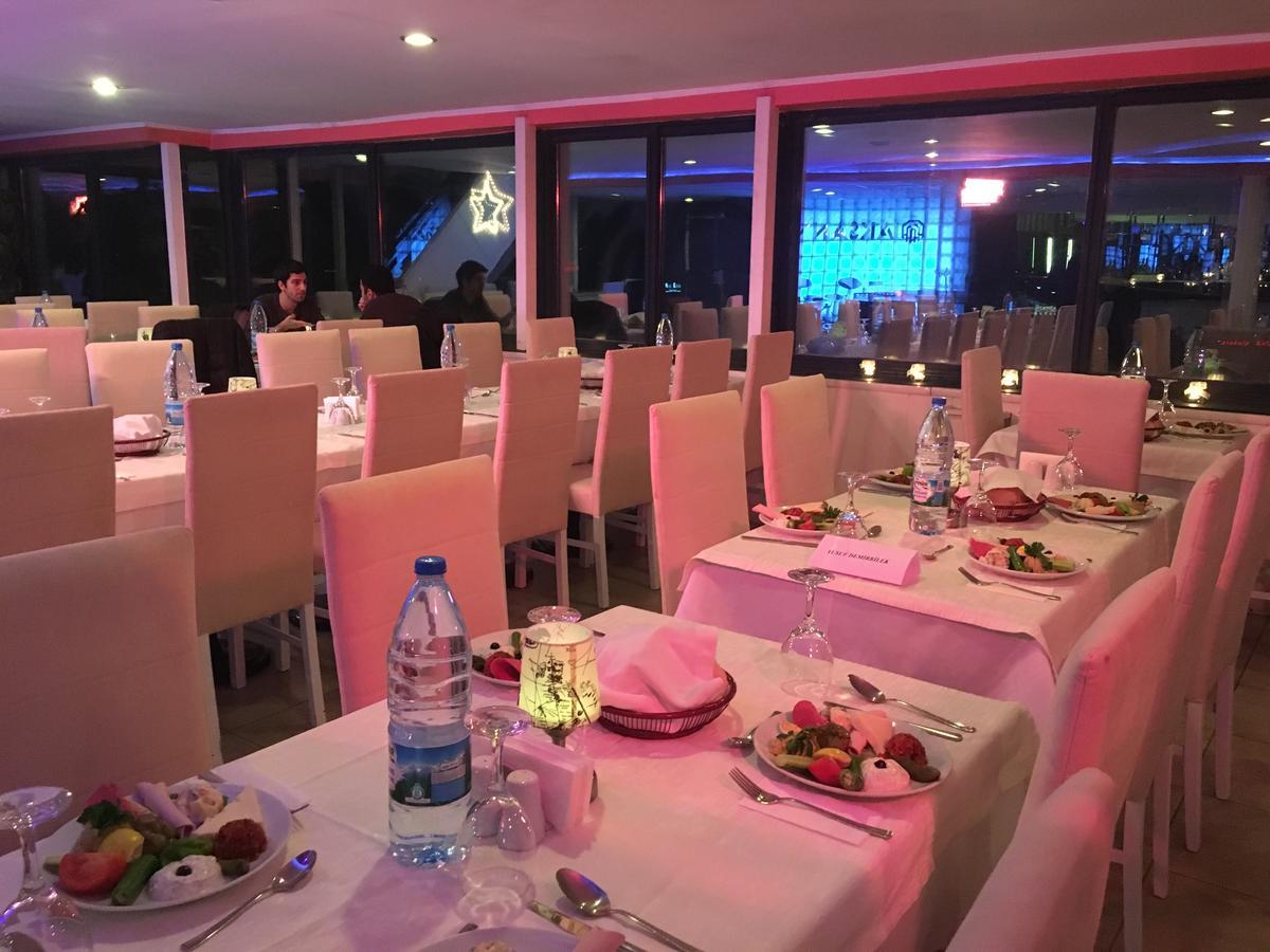 Aksan Hotel 이즈미르 외부 사진